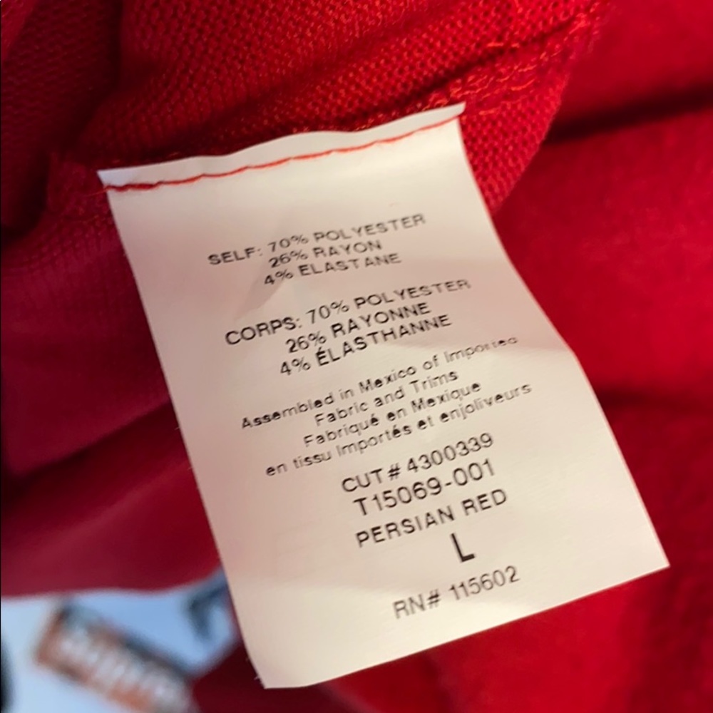 ALL IN FAVOR Mock Neck Sweatshirt Persian Red - Picture 7 of 7